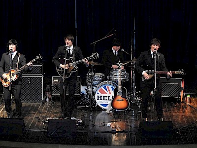 Beatli razvneli obiskovalce