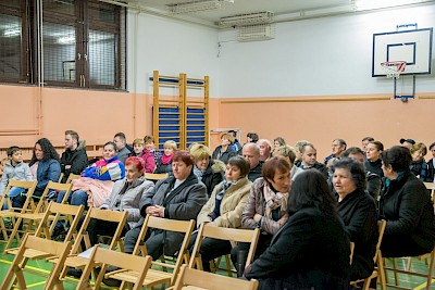 Večer s pesmijo in poljanskimi zgodbami